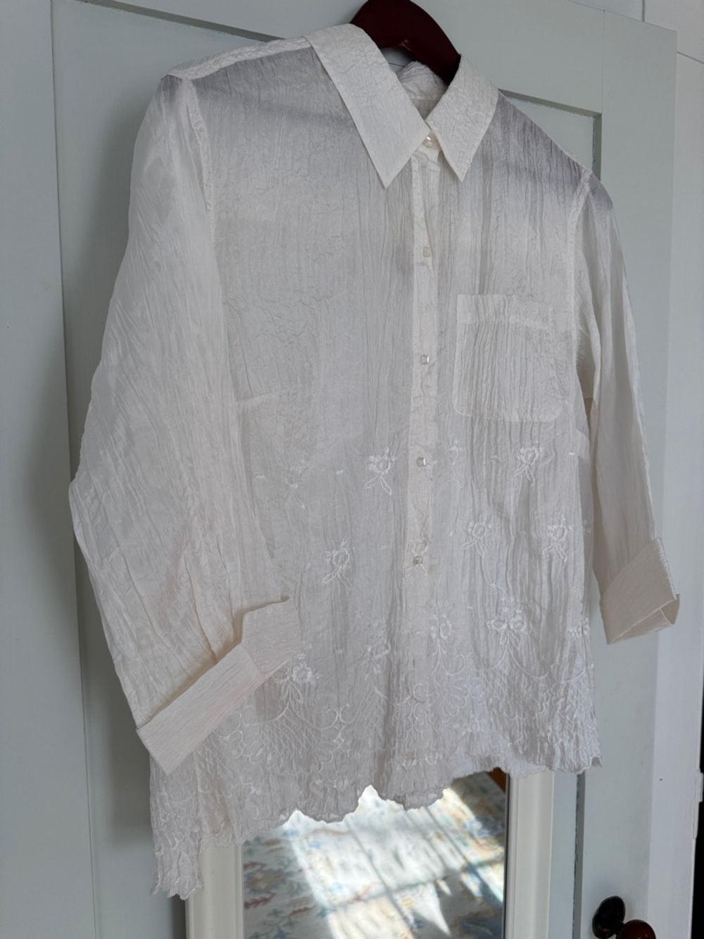 NWT Coldwater Creek White Button-Down Silk Shirt with Embroidery - Picture 4 of 8